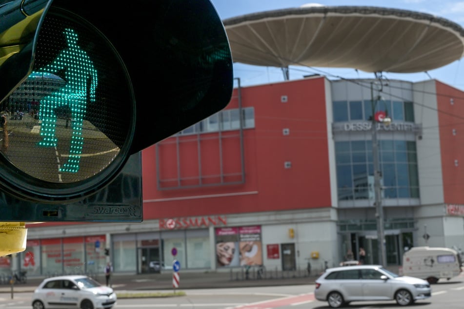 An der Museumskreuzung wurde die spezielle Ampel für sechs Monate in den Testbetrieb genommen.