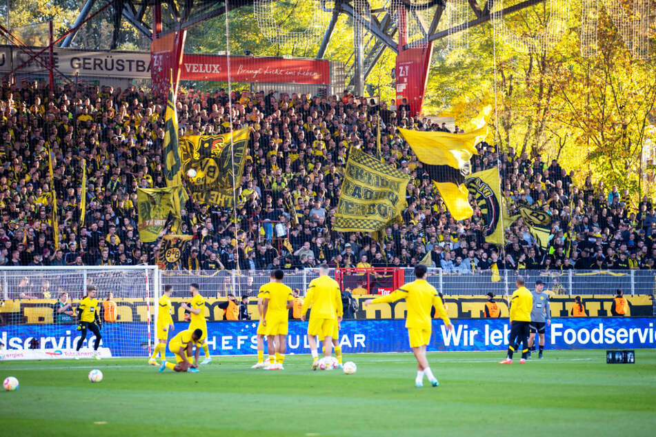 Die Borussen-Fans kritisierten ihre Mannschaft in den sozialen Netzwerken für den ernüchternden Auftritt im Stadion An der Alten Försterei.
