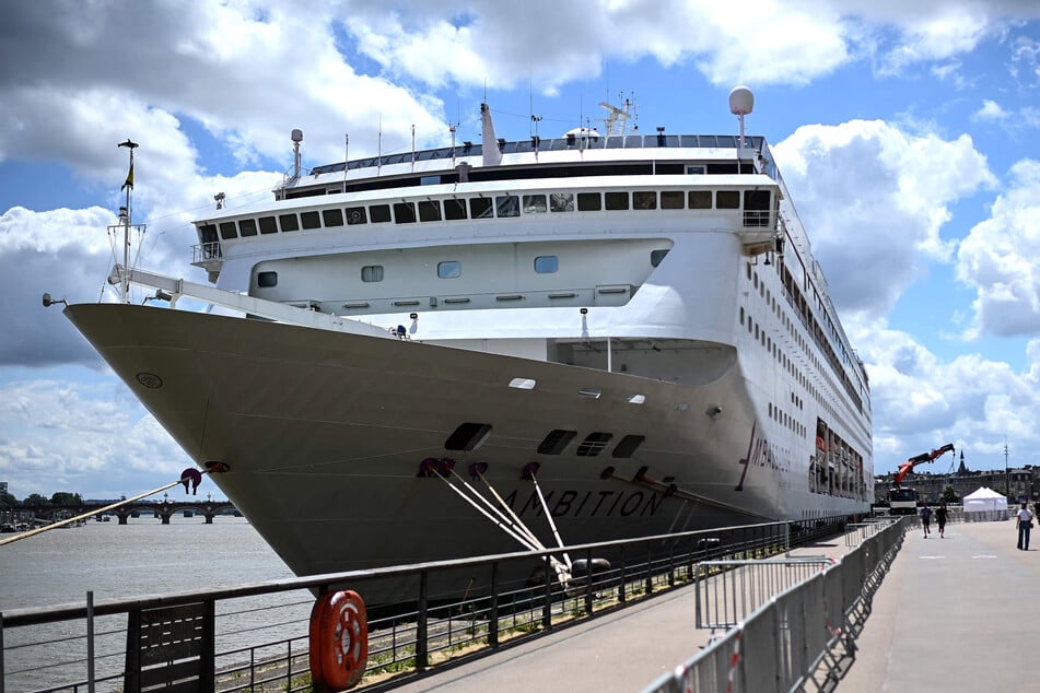 Auf dem Kreuzfahrtschiff "Ambition" brach das Norovirus aus.