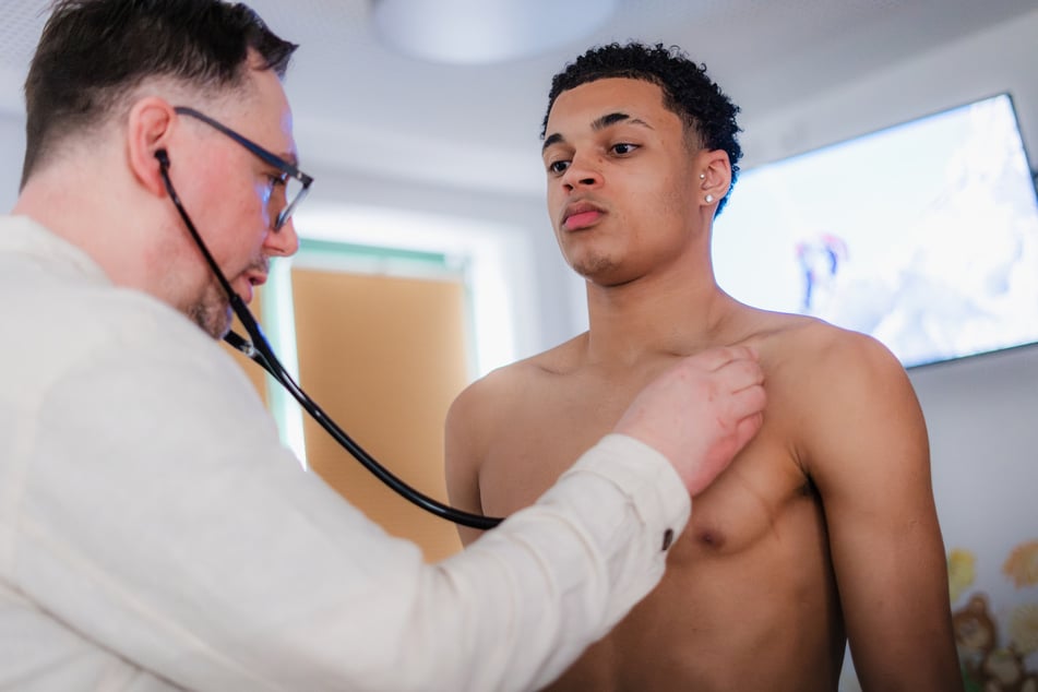 Winter-Neuzugang Ayodele Thomas muss noch passen.