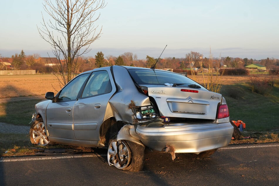 Das Auto musste abgeschleppt werden.