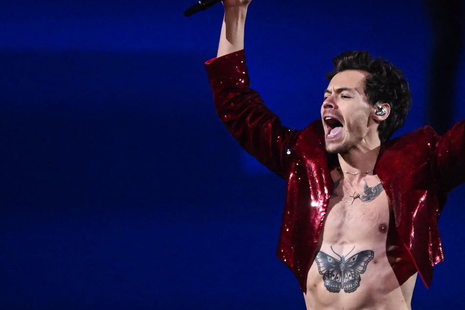 Harry Styles teases long-awaited comeback with surprise video premiere!