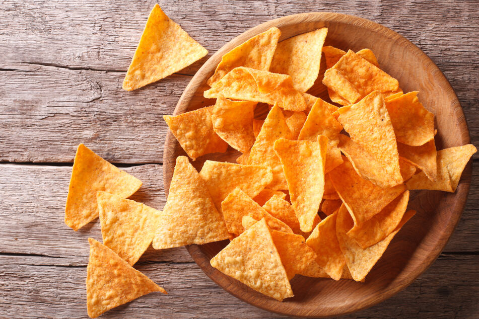 Das hessische Landeslabor überprüft aktuell, ob die sogenannten "Hot Chips" gesundheitsgefährdend sind oder lediglich extrem scharf. (Symbolbild)