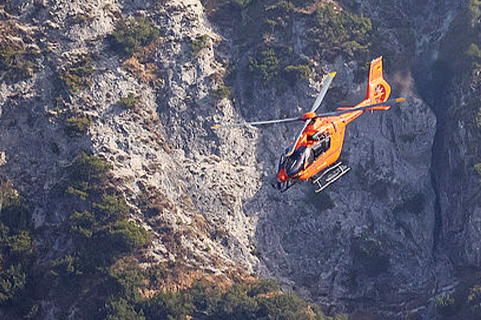 Neunjähriger fällt in reißenden Gebirgsbach: Bergwacht gefordert