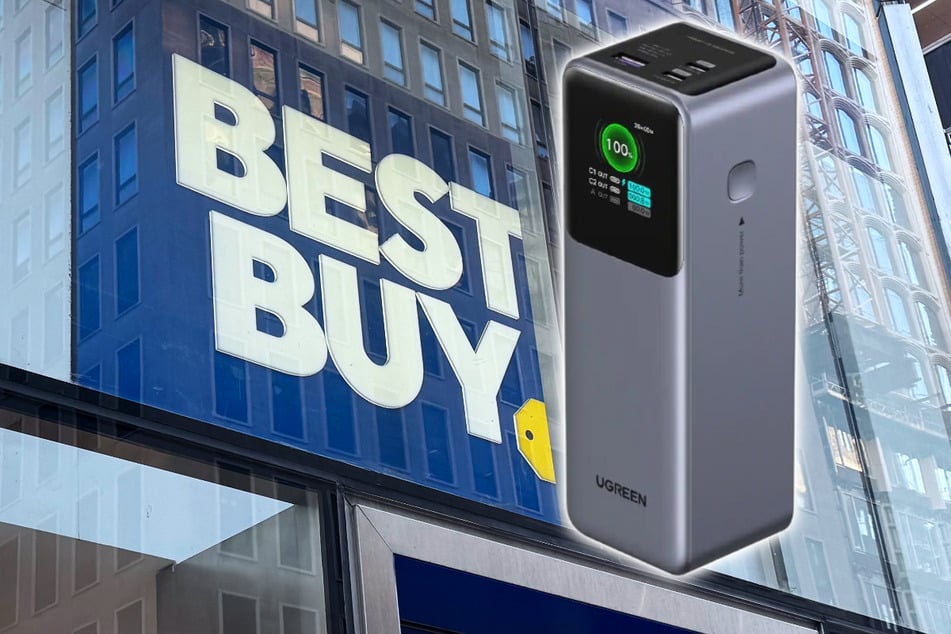 Best Buy is selling a power bank with a display at a great price