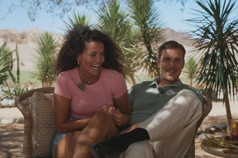 Kurz vor dem Finale ist Vivi (34) noch gut drauf. Danach vergeht ihr das Lachen aber schnell.
