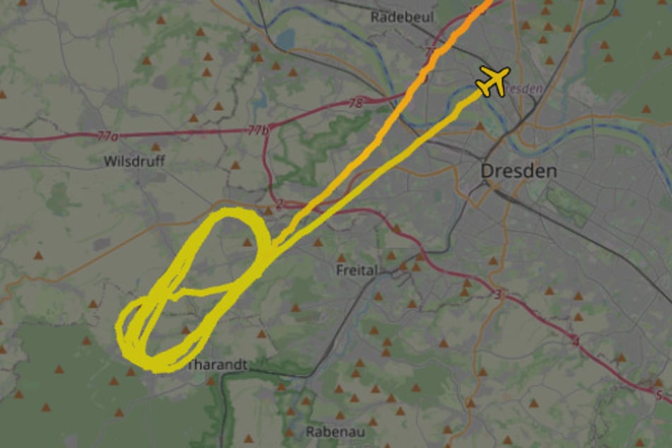 Nach circa 20 Minuten des Kreisens war die Freigabe schließlich erfolgt.