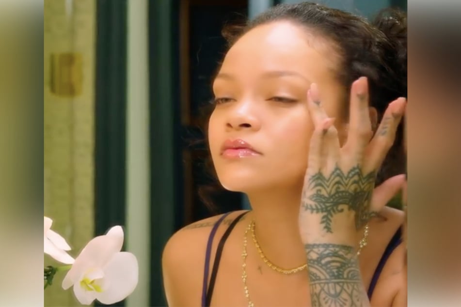 Rihanna has also been pictured with hand tattoos in a Henna design.