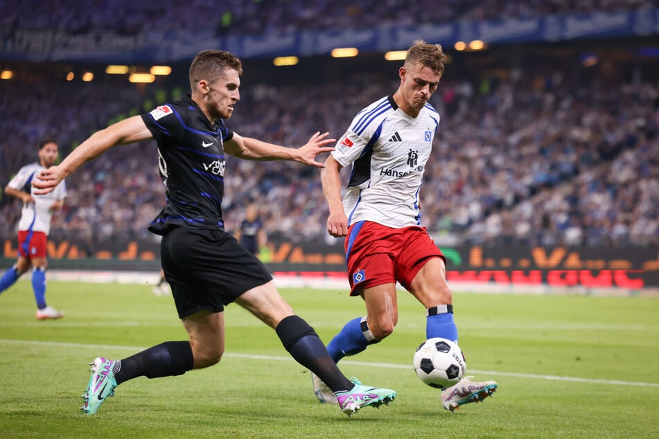 Jonjoe Kenny (26, l.) sieht das Spiel in Hamburg als Wendepunkt.