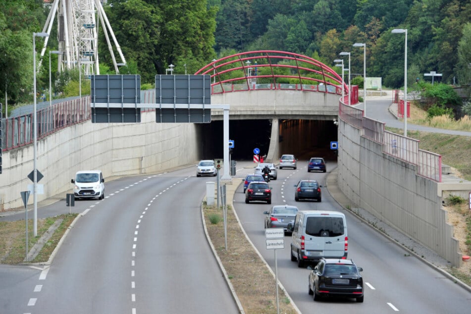 Der "Starenkasten" vor dem City-Tunnel Richtung Crossen wird bald komplett ausgetauscht.