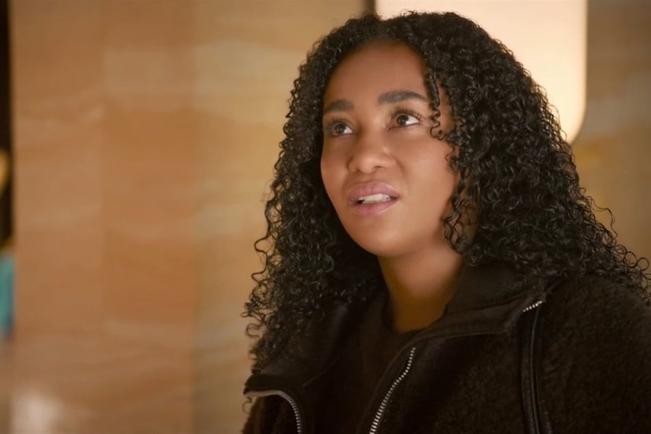 Imani versteht Mikas Reaktion nicht.