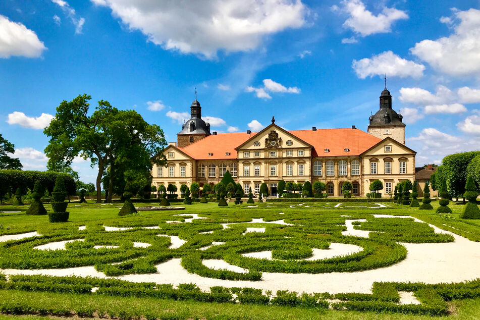 Mehr als einmal lohnt es sich das Schloss Hundisburg mit dem Barockgarten in Haldensleben zu sehen.