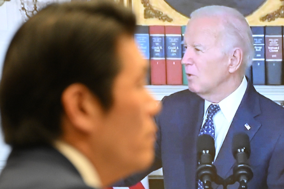 Videos of President Joe Biden (r.) were played during Robert Hur's testimony on Tuesday.