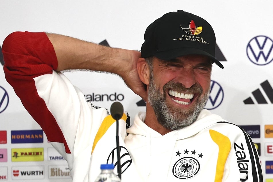 Jürgen Klopp (59) darf sich freuen: Ex-Bundeskanzlerin Angela Merkel ist schon ein Fan.