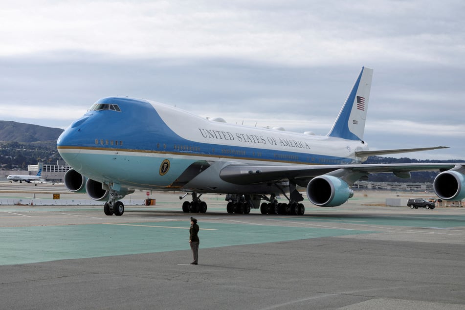 Boeing once again delays delivery of new Air Force One presidential planes
