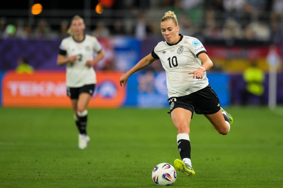 Laura Freigang (27) will mit der deutschen Frauen-Fußballnationalmannschaft einen weiteren Sieg holen.