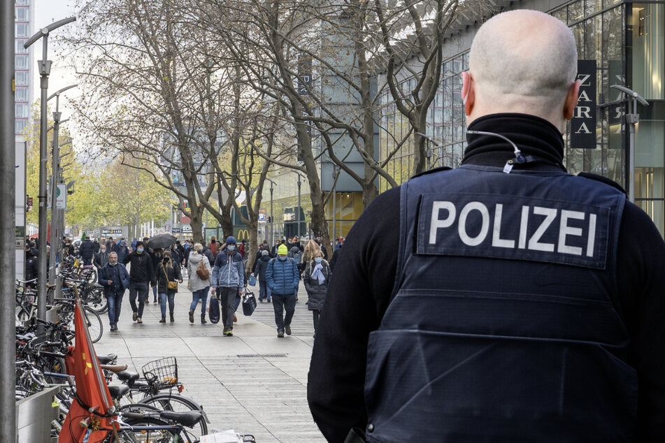 Die Polizei konnte bei ihrem Einsatz in der Dresdner Innenstadt einigen Straftaten feststellen. (Symbolbild)