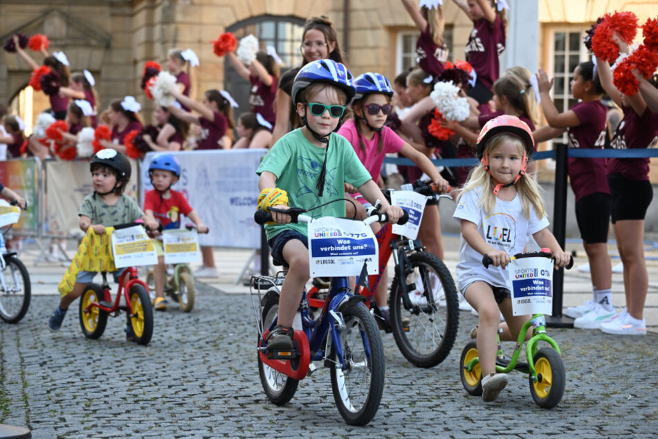 Auch Kinder waren auf ihren Lauf- und Fahrrädern bei "Sports United" dabei.