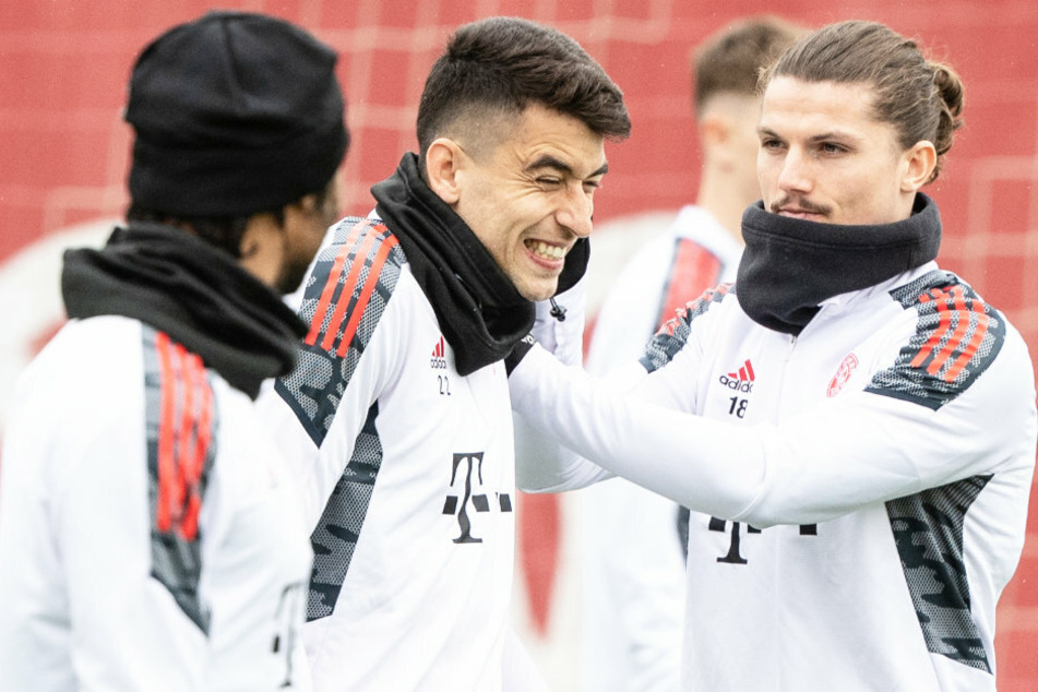 Verlässt Marc Roca (25, M.) den FC Bayern München?