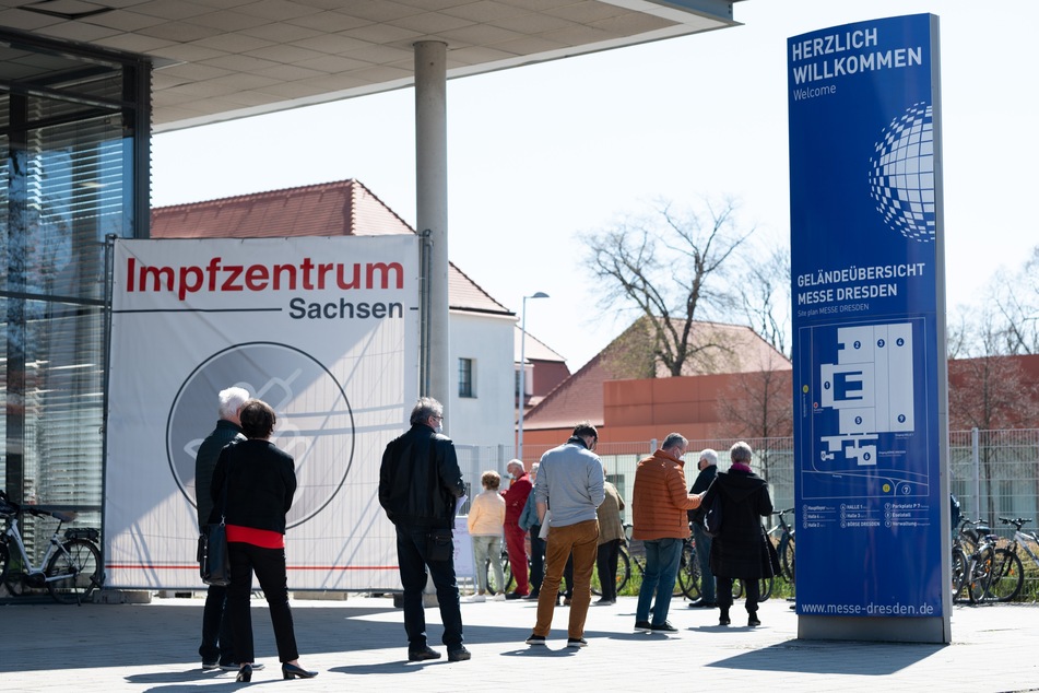 Auch Dresdens Impfzentrum auf dem Messegelände bleibt bis Ende September.