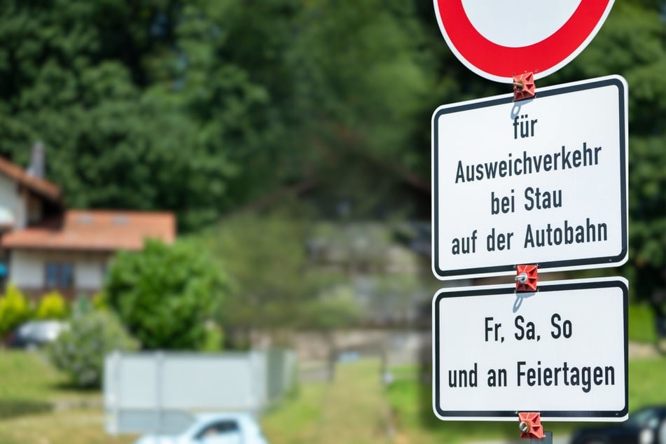 Weihnachtsferien beginnen: Hier dürfen Autofahrer bei Stau nicht lang