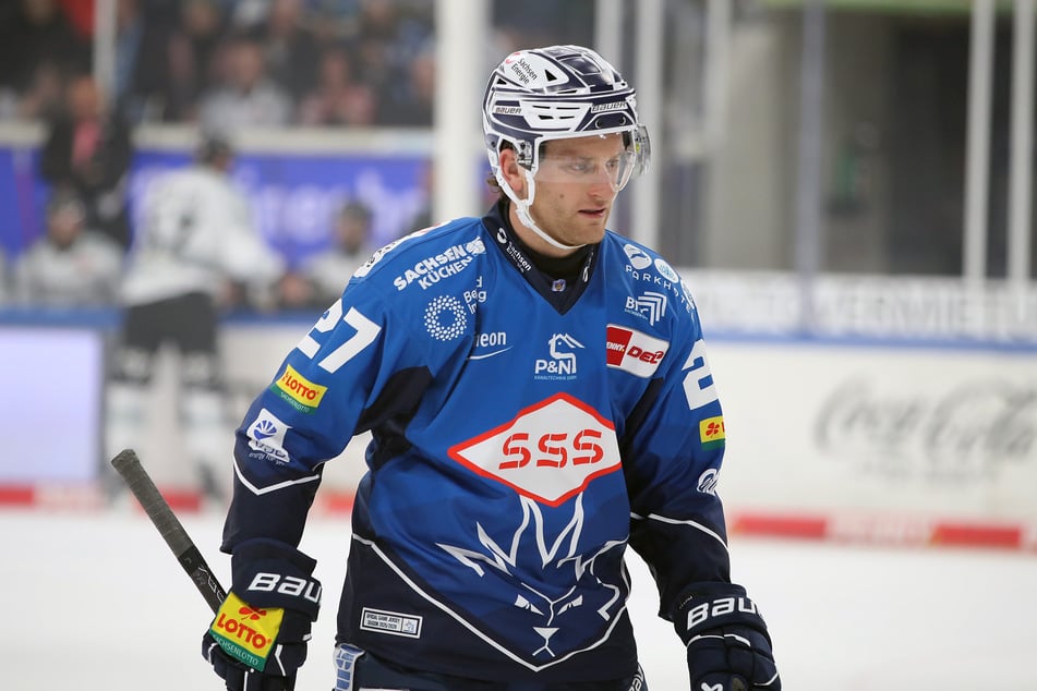 Dane Fox sorgte in der 52. fürs 2:3.