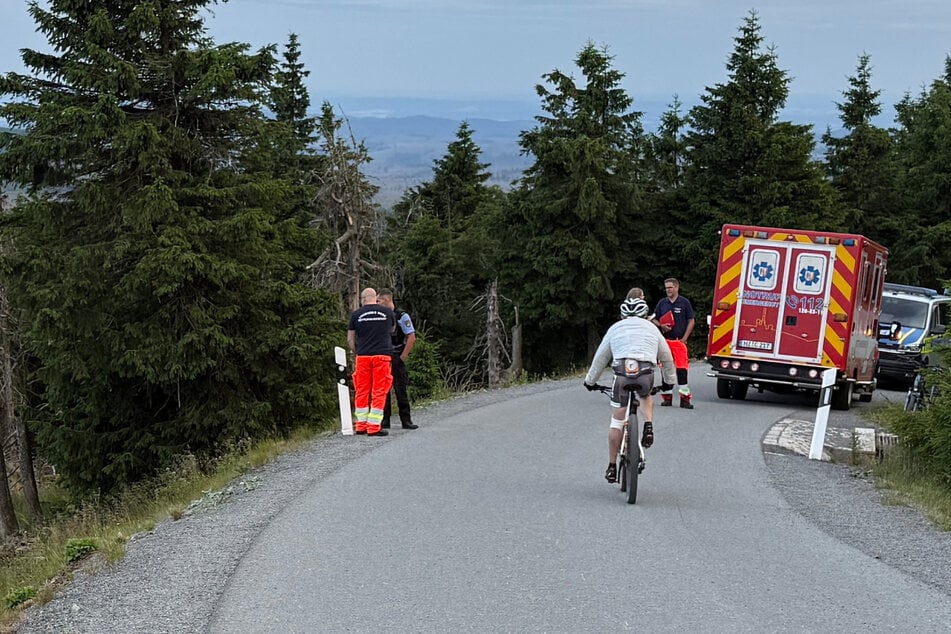Pedelec-Fahrer bei Fahrt vom Brocken schwer verletzt: War Alkohol im Spiel?