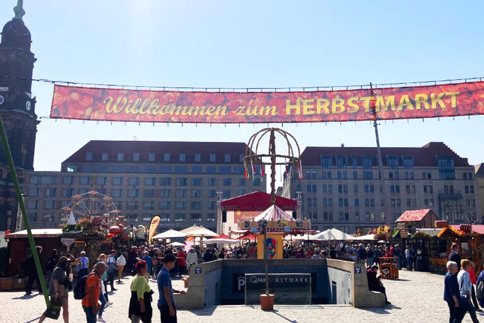 Vom 22. September bis 5. Oktober findet Ihr den Herbstmarkt auf dem Altmarkt.