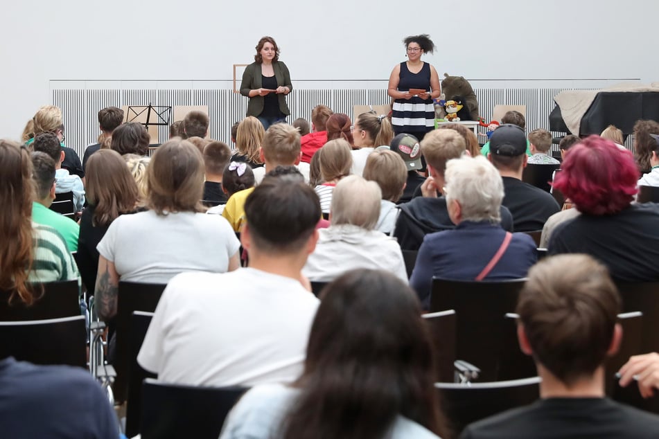Bereits zum 13. Mal ludt Leipzigs Stadtbibliothek am Mittwoch zum "Lesefest in Leichter Sprache". Rund 200 Kinder und Jugendliche nahmen an dem Fest teil.