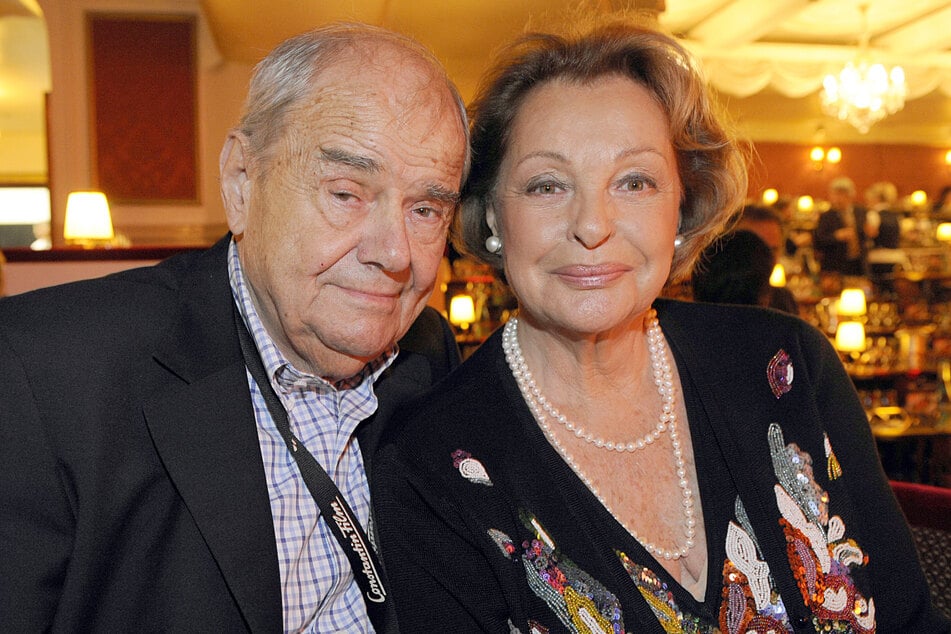 Walter Giller (†84) und Ehefrau Nadja Tiller (†93) im Jahr 2009. Nach dem Tod der beiden Schauspieler wird nun ihr Nachlass verkauft.