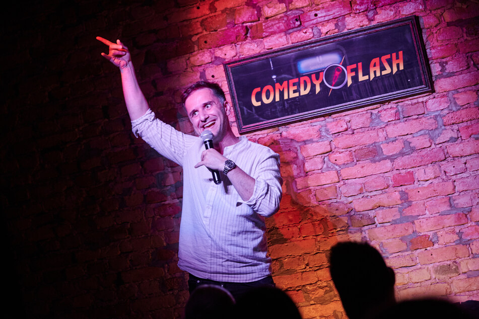 Stand-up-Comedian Özcan Cosar (43) gibt sich in Leipzig die Ehre. (Archivbild)