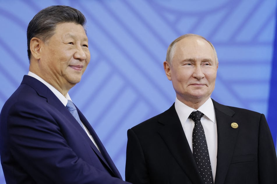 China's Xi hails Russia's "positive efforts to defuse Ukraine crisis"