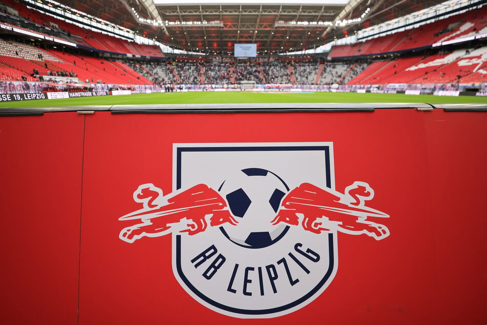 Die Dauerkarten von RB Leipzig werden erneut teurer.