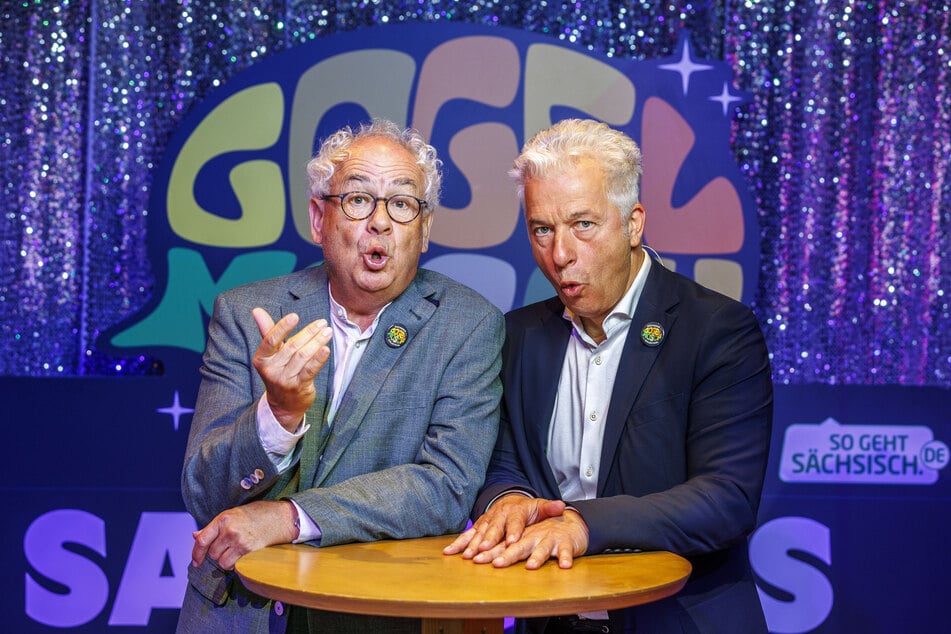 Auch in diesem Jahr küren Tom Pauls (67, l.) und Peter Ufer (62) das sächsischte Wort des Jahres.