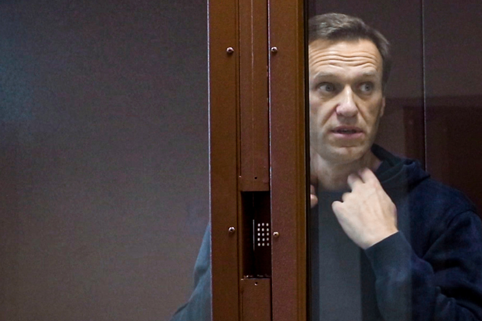 Nach tagelanger Unklarheit: Nawalny meldet sich mit Lebenszeichen