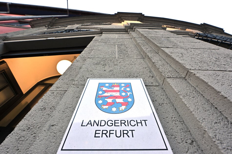 Vor dem Landgericht Erfurt hat der Prozess nach der Messerattacke auf einen Behördenmitarbeiter begonnen. (Archivfoto)