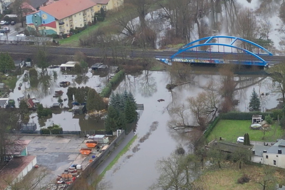 Hochwasser in Sachsen-Anhalt: Erster Fluss tritt über die Ufer, Warnstufe 3 steht bevor