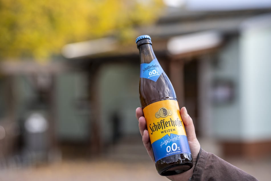 Die Beute: eine Flasche alkoholfreies Hefeweizen.
