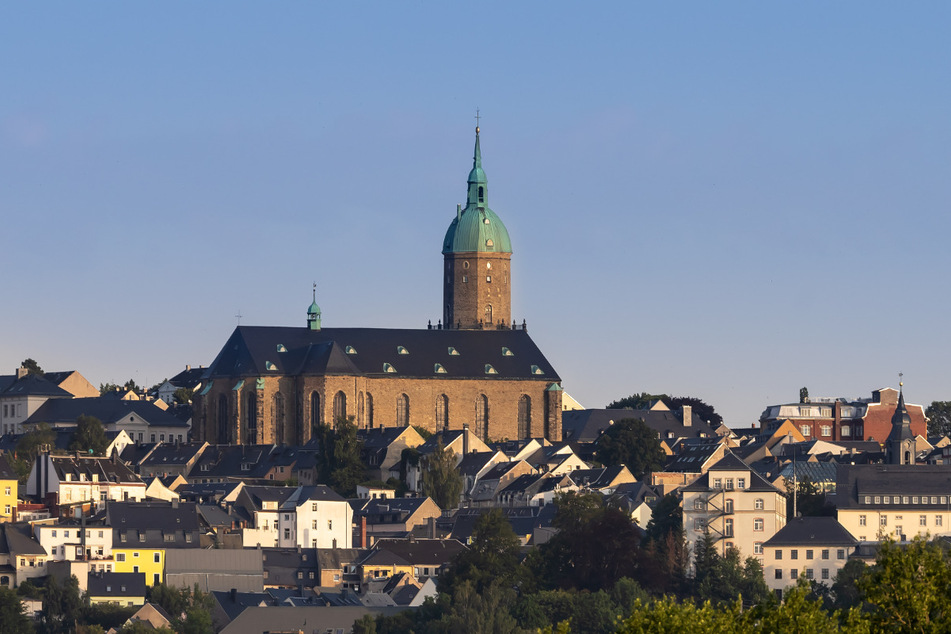 Heimlich lockert ein Unbekannter die Radmuttern. Im Erzgebirge gab es seit Juni über hundert Anzeigen.