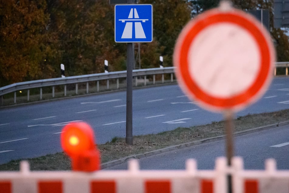 Stuttgart: Hier müsst Ihr lange warten: Autobahn bei Stuttgart am Wochenende voll gesperrt