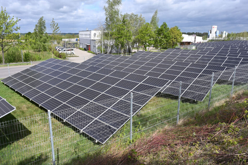 Der Solarpark "Am Zeisig" in Penig produziert Strom, für Nachschub fehlt ein Flächennutzungsplan.