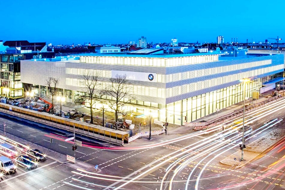 In den Niederlassungen bei BMW-Berlin freut man sich auf Euren Besuch.