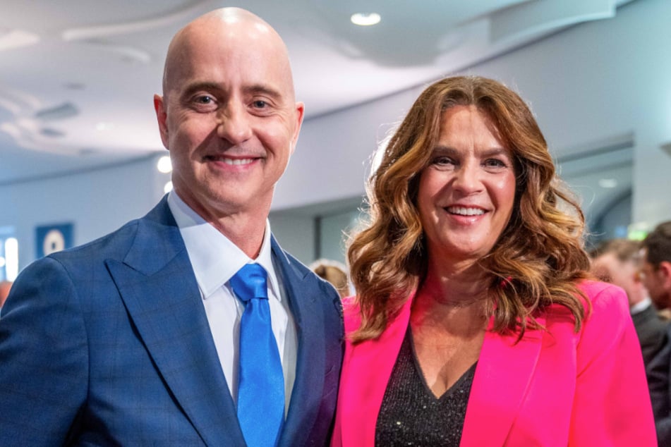 Kati Witt (59) mit Eiskunstlauf-Olympiasieger Brian Boitano (61).