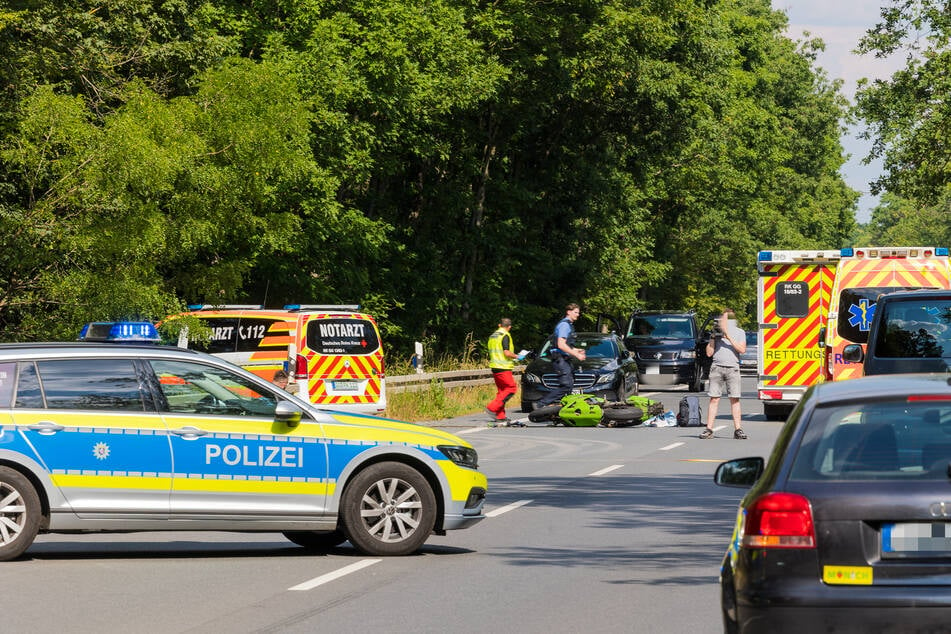 Der betroffene Streckenabschnitt der B42 wurde für rund dreieinhalb Stunden teilweise voll gesperrt.