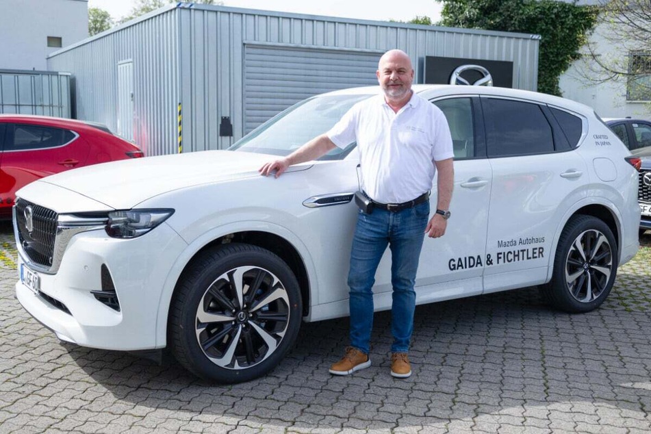 Im Autohaus von Inhaber Uwe Rößler gibt's gerade noch viele weitere günstige Modelle.