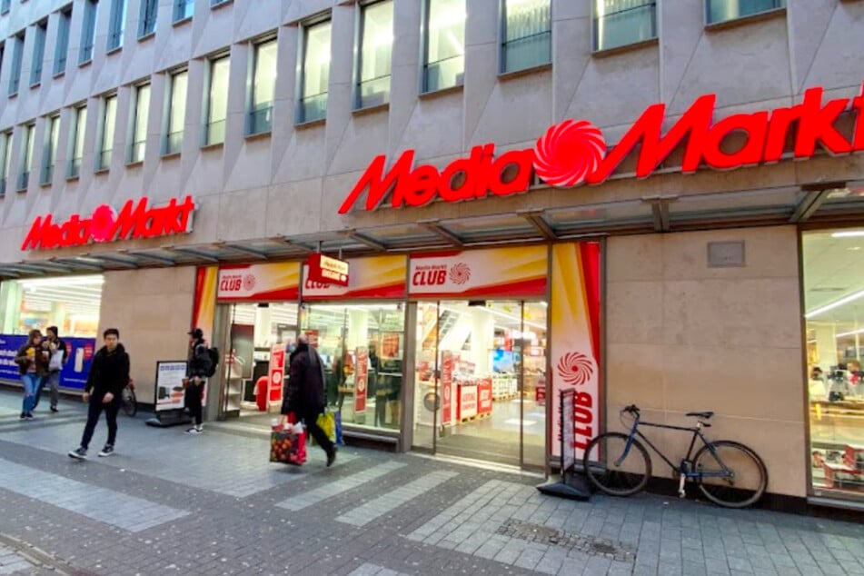 MediaMarkt Köln City am Dom auf der Hohe Straße 121.