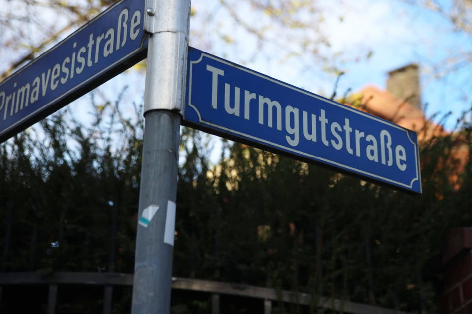 Die Turmgutstraße vor dem russischen Konsulat in Leipzig soll künftig einen neuen Namen tragen. Auf Initiative der Linken-Fraktion im Stadtrat wird sie in Boris-Romantschenko-Straße umbenannt.