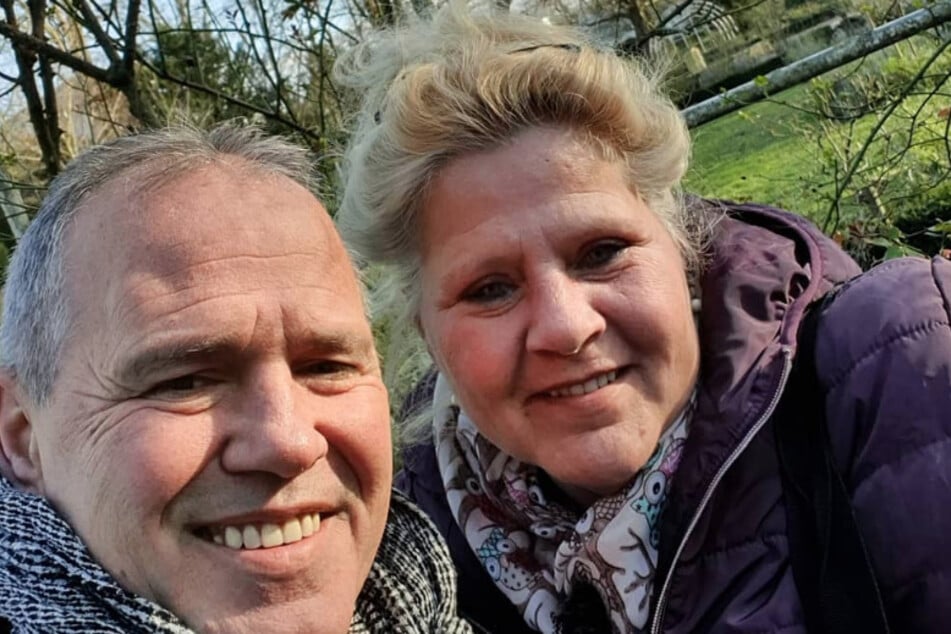 Familienoberhaupt Silvia Wollny (57) und ihr Verlobter Harald Elsenbast (61) sind vor wenigen Wochen in die Türkei ausgewandert. Haben sie "Püppi" mitgenommen?