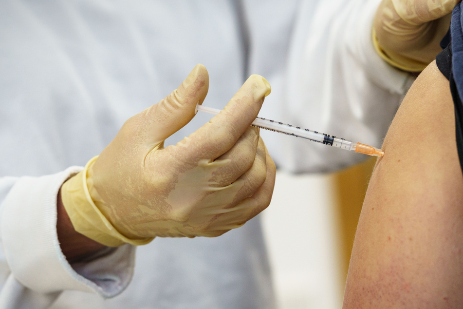 "Wir brauchen nicht mehr Ärzte, wir brauchen mehr Impfstoff!" Ärztekammer beklagt Quotierung