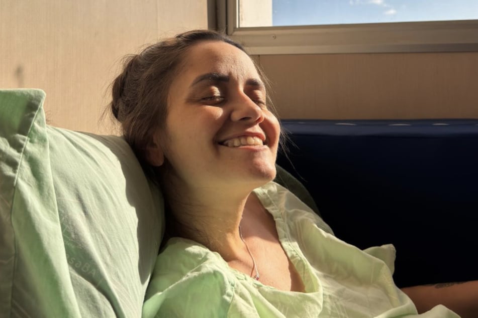 Die Frau kämpfte sich durch zahlreiche Therapien, jede Menge Medikamente und andauernde Klinikbesuche.